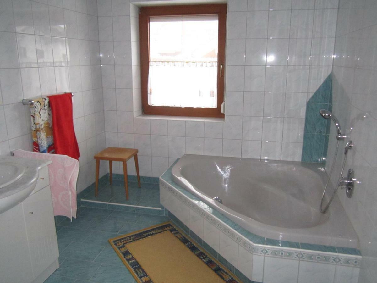 Ferienhaus Martina Terfens エクステリア 写真